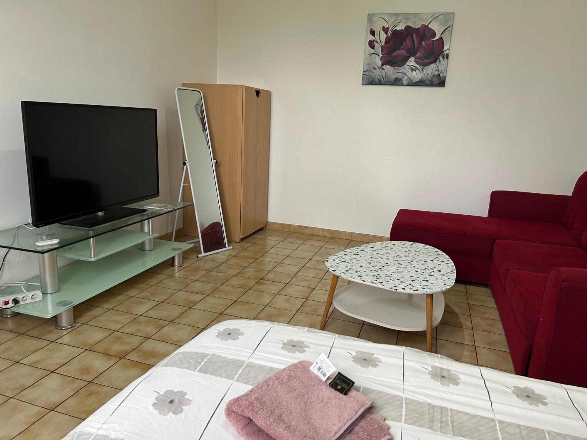 Chambre Montceau-les-Mines Esterno foto